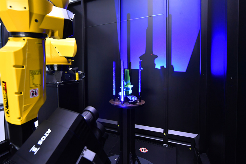海内首个燃机智慧制造基地高温透平叶片精铸数字化产线。刘岗供图